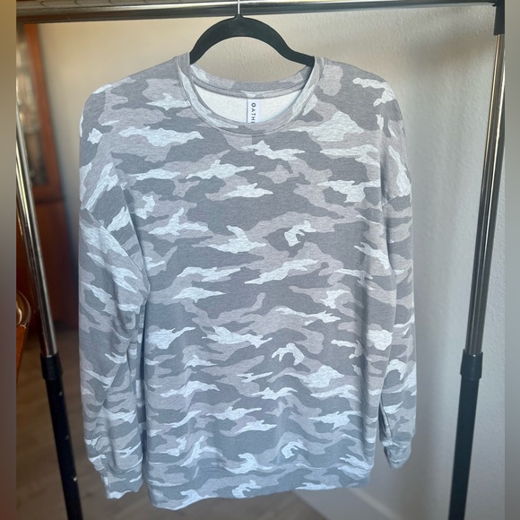 Athleta Balance Pullover Sweatshirt Camo Lux Dark Grey | Size: M - Picture 1 of 4